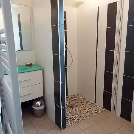 O Jardin Provencal, Logement Independant Entier, Piscine, Spa, Jardin